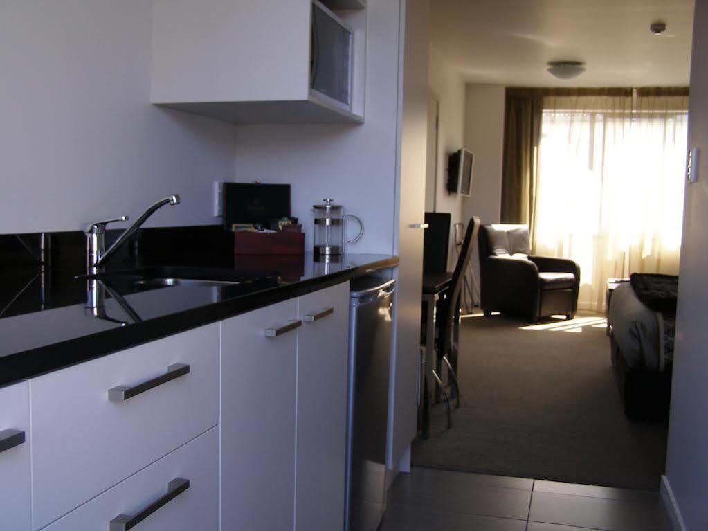 Bellano Motel Suites Christchurch Exteriör bild A studio apartment in New Zealand